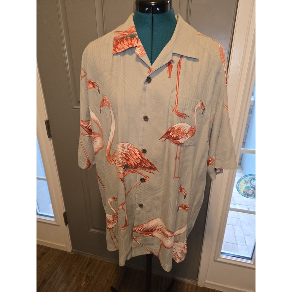 Tommy Bahama Mens Button-up Shirt Size Large 100% Silk Flamingo Short Sleeves